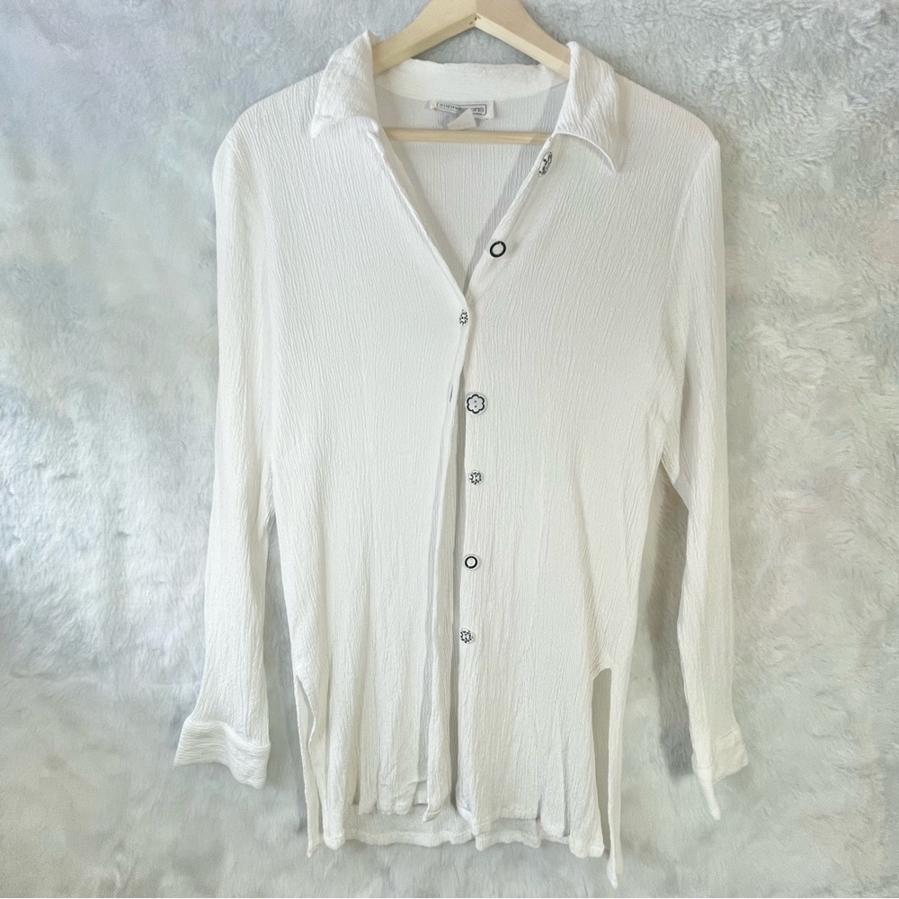 Vintage white button-up long sleeve blouse with tie detail back